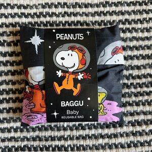 NWT BAGGU Space Snoopy Baby Reusable Bag